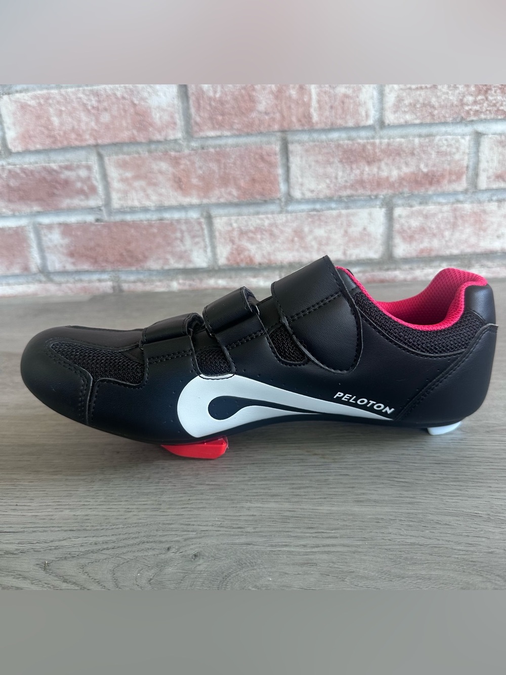Peloton Cycling Biking Shoes Size 41 Men 8 Women 10 Unisex Cleats - Picture 3 of 8
